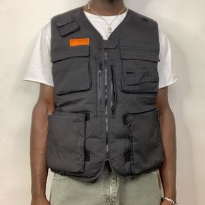 Black utility vest
